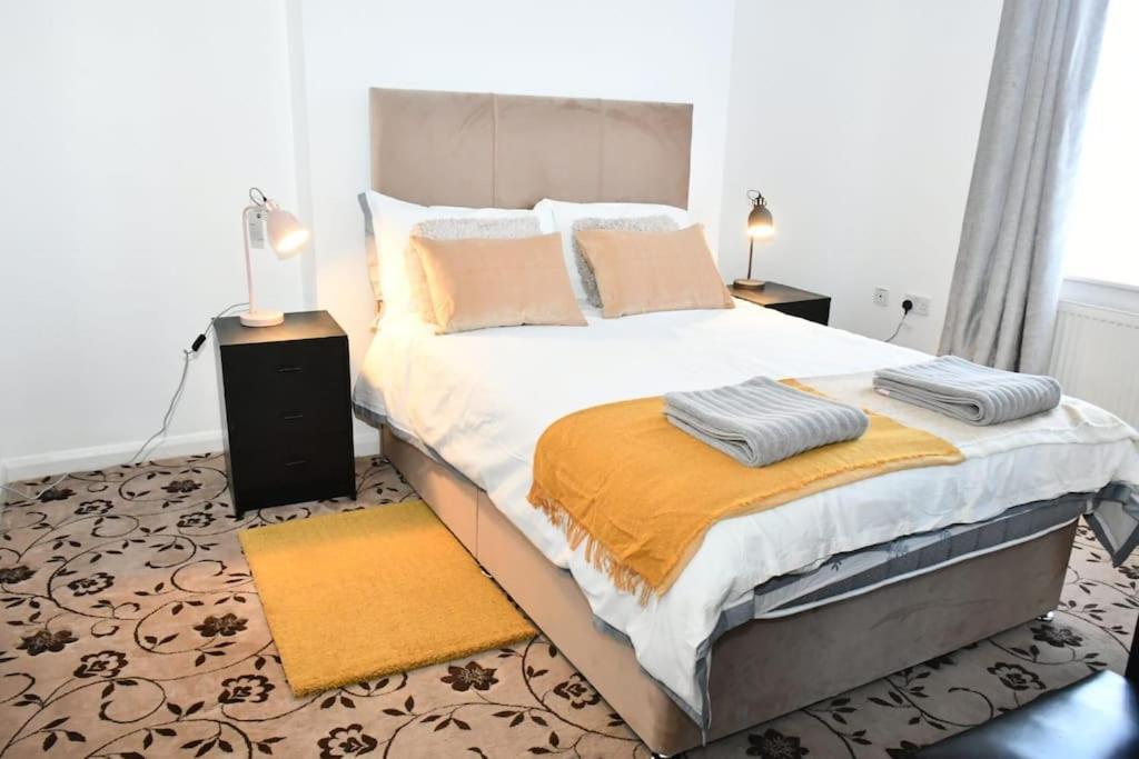 Stylish Luxury Flat In * London